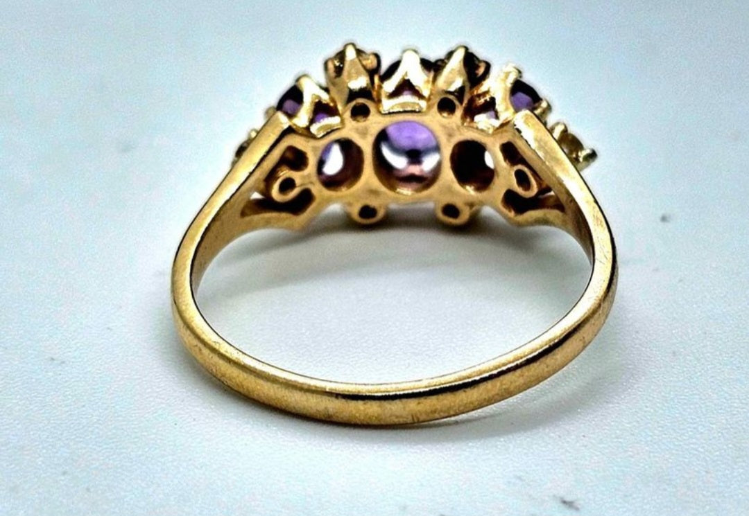 14K Yellow Gold Ring with Amethyst Gemstone & Diamond Accents