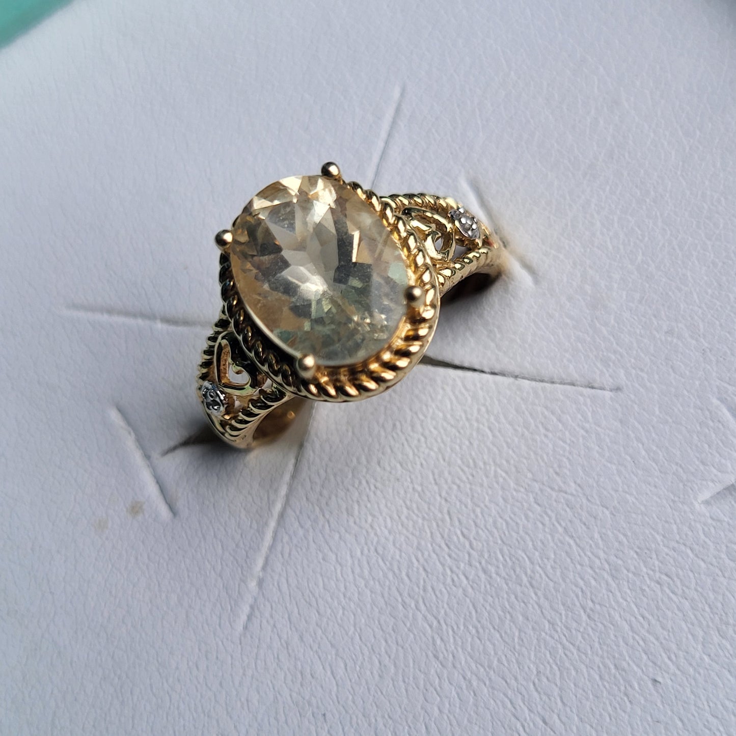 10K Yellow Gold Ring with Citrine Gemstone