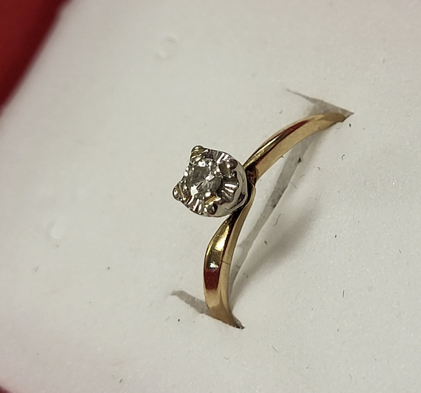 14K Yellow Gold Ring with Diamond