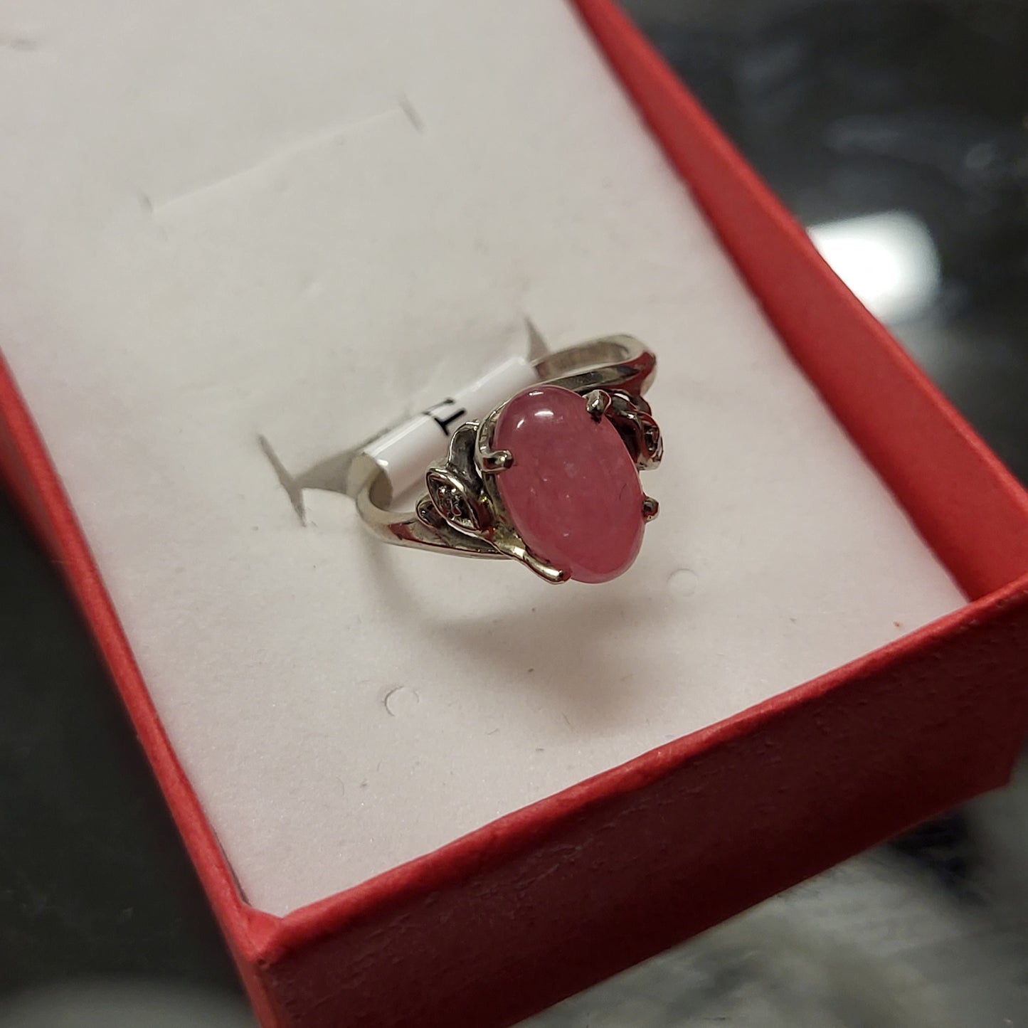 10K White Gold Ring with Pink Quarts Gemstone OFAKC