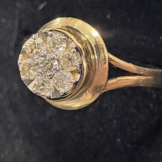 14K Yellow Gold and Diamond Cluster Ring OFAKC