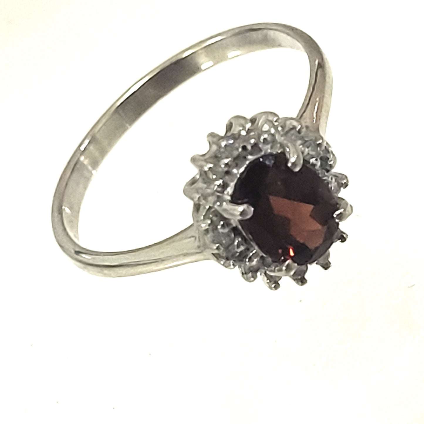 10K White Gold Ring with Garnet and Diamonds Gemstones