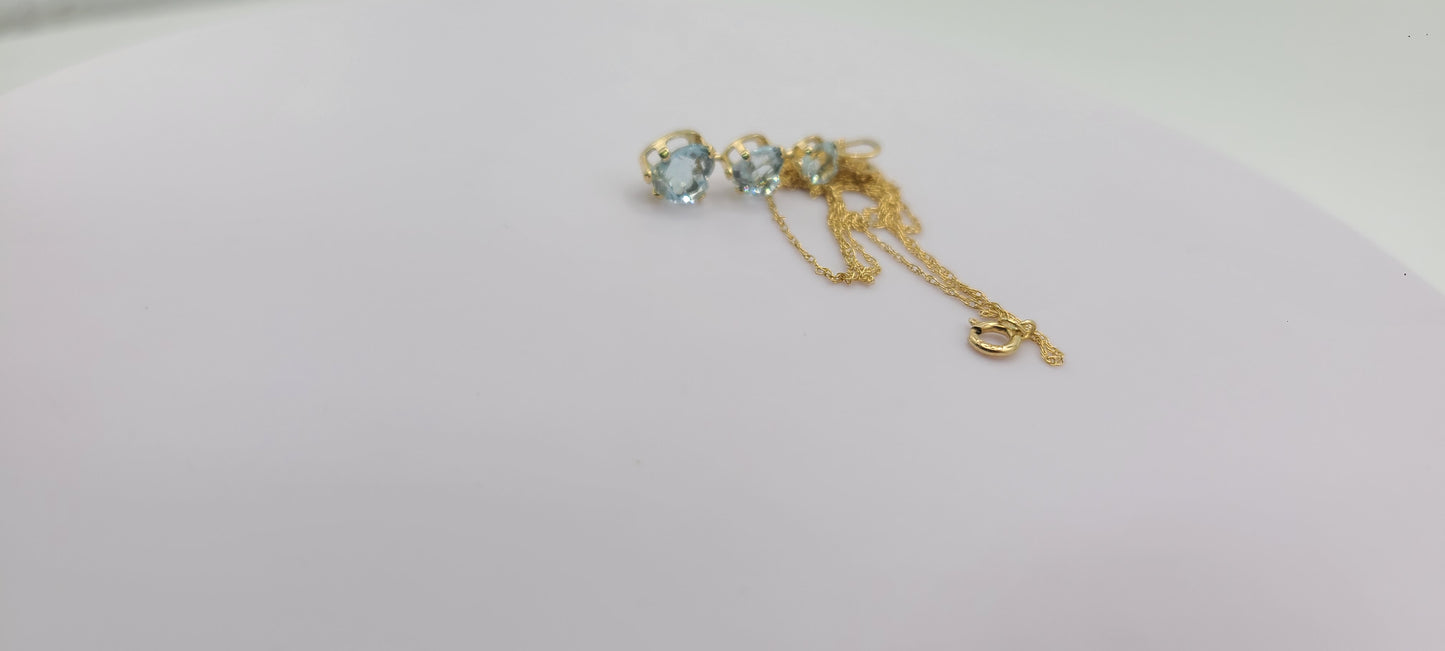 14K Yellow Gold Heart Topaz Pendant Necklace