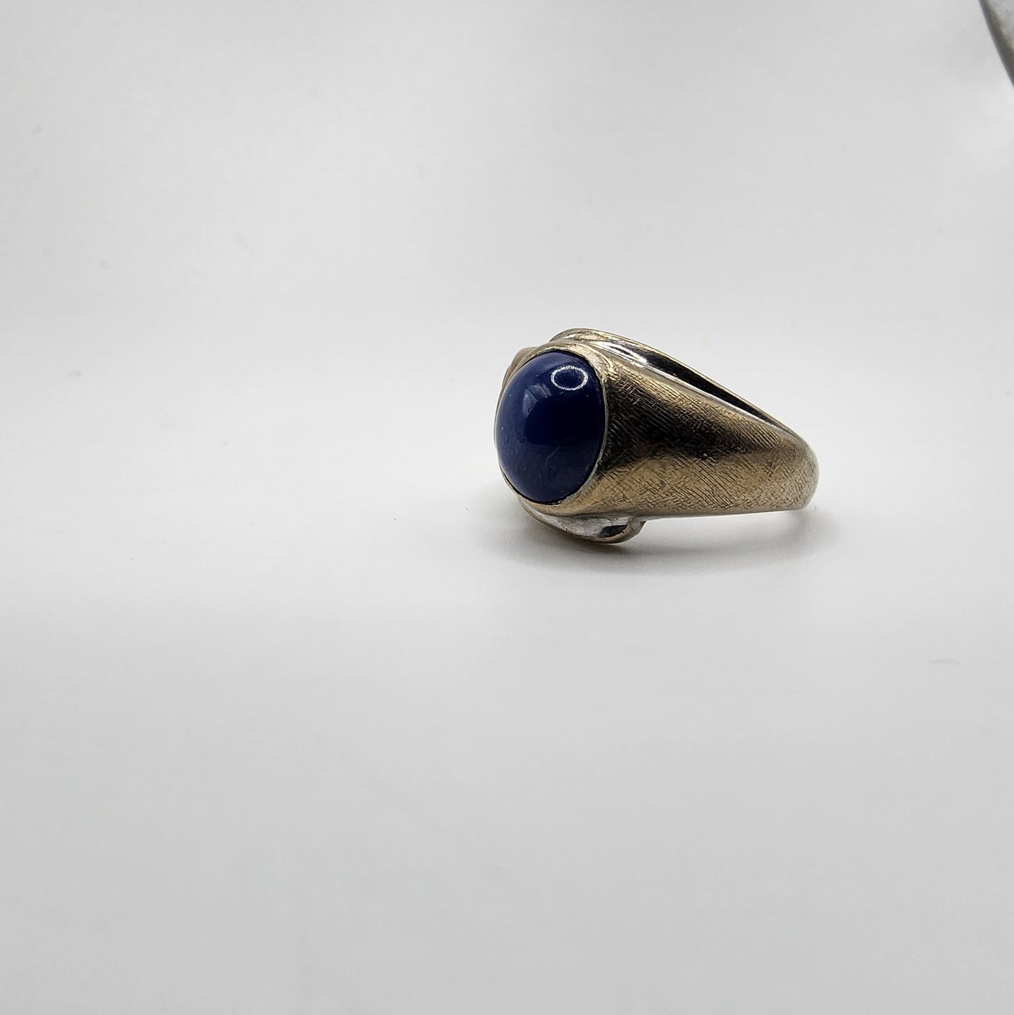 10k White Gold Star Sapphire Ring