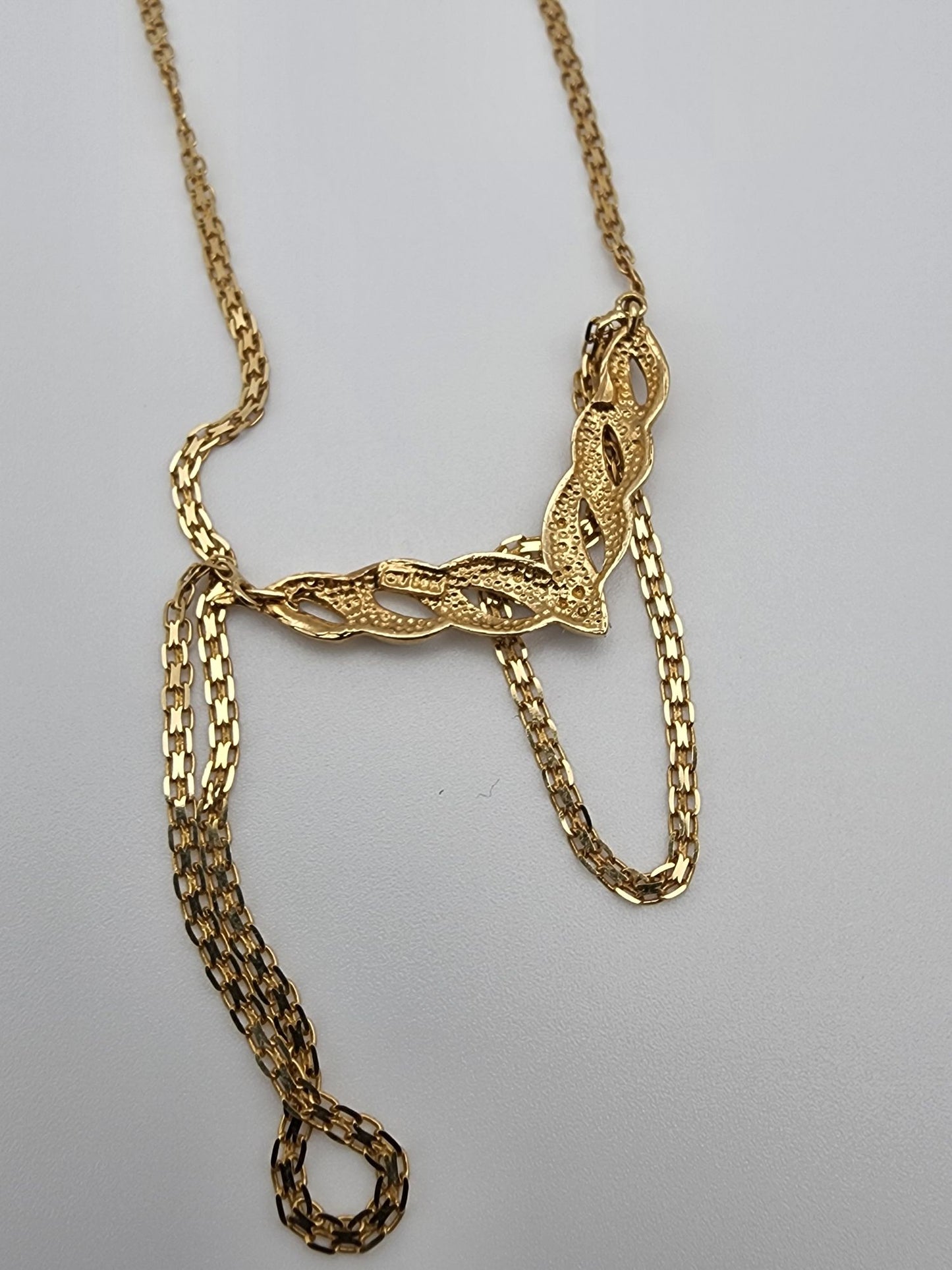 10k Yellow Gold and Diamond Necklace with beautiful Chain