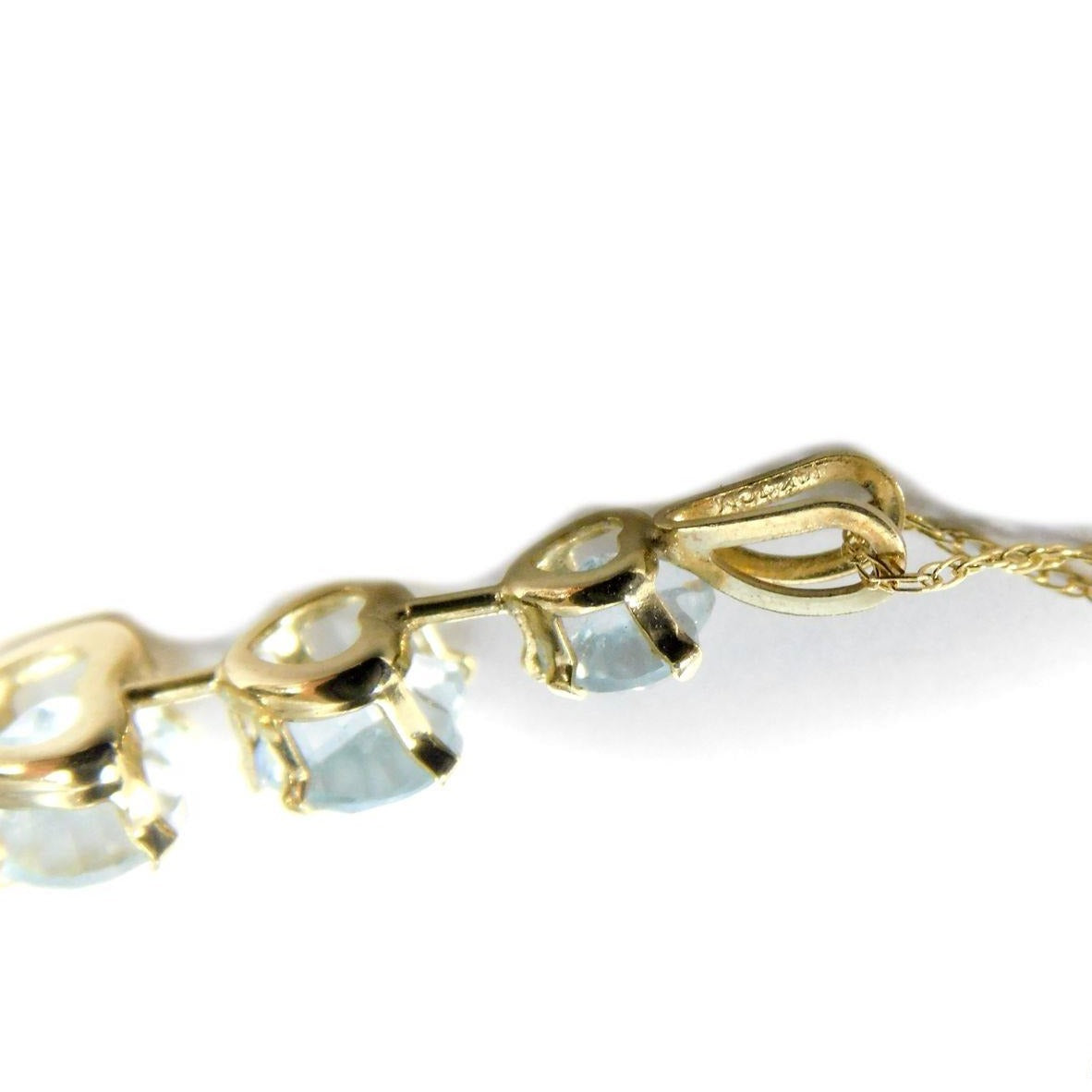 14K Yellow Gold Heart Topaz Pendant Necklace