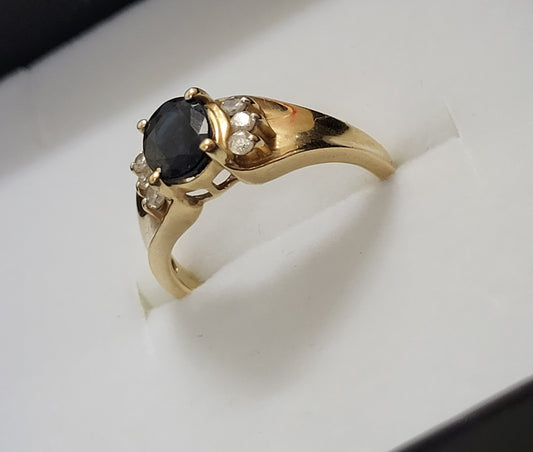 14K Yellow Gold Ring with Sapphire and Diamonds