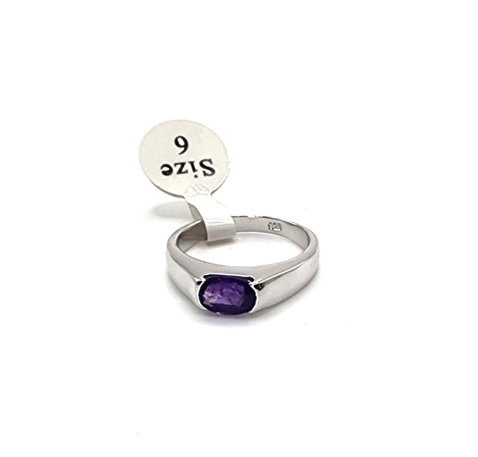 Sterling Silver Ring with Amethyst Gemstone