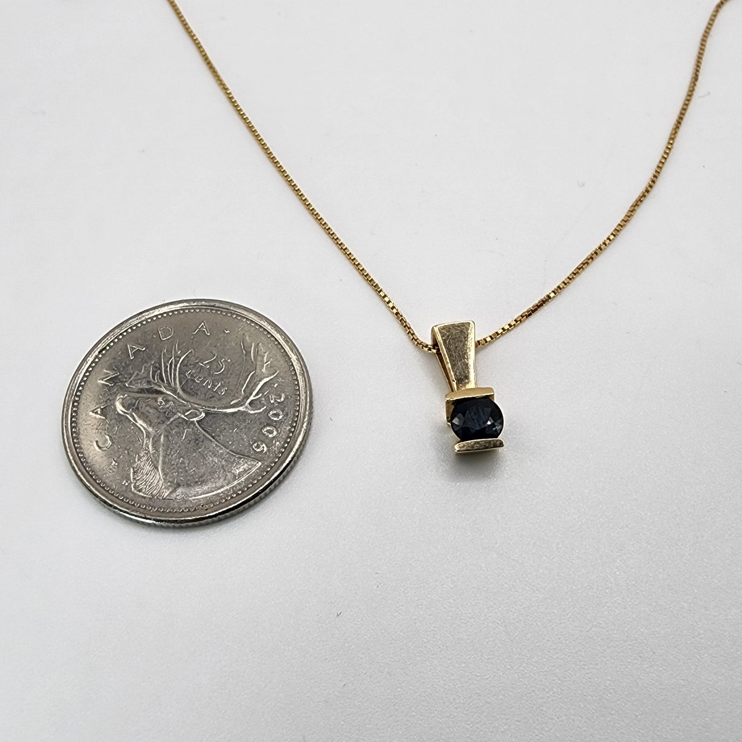 14k Yellow Gold Sapphire Pendant Necklace