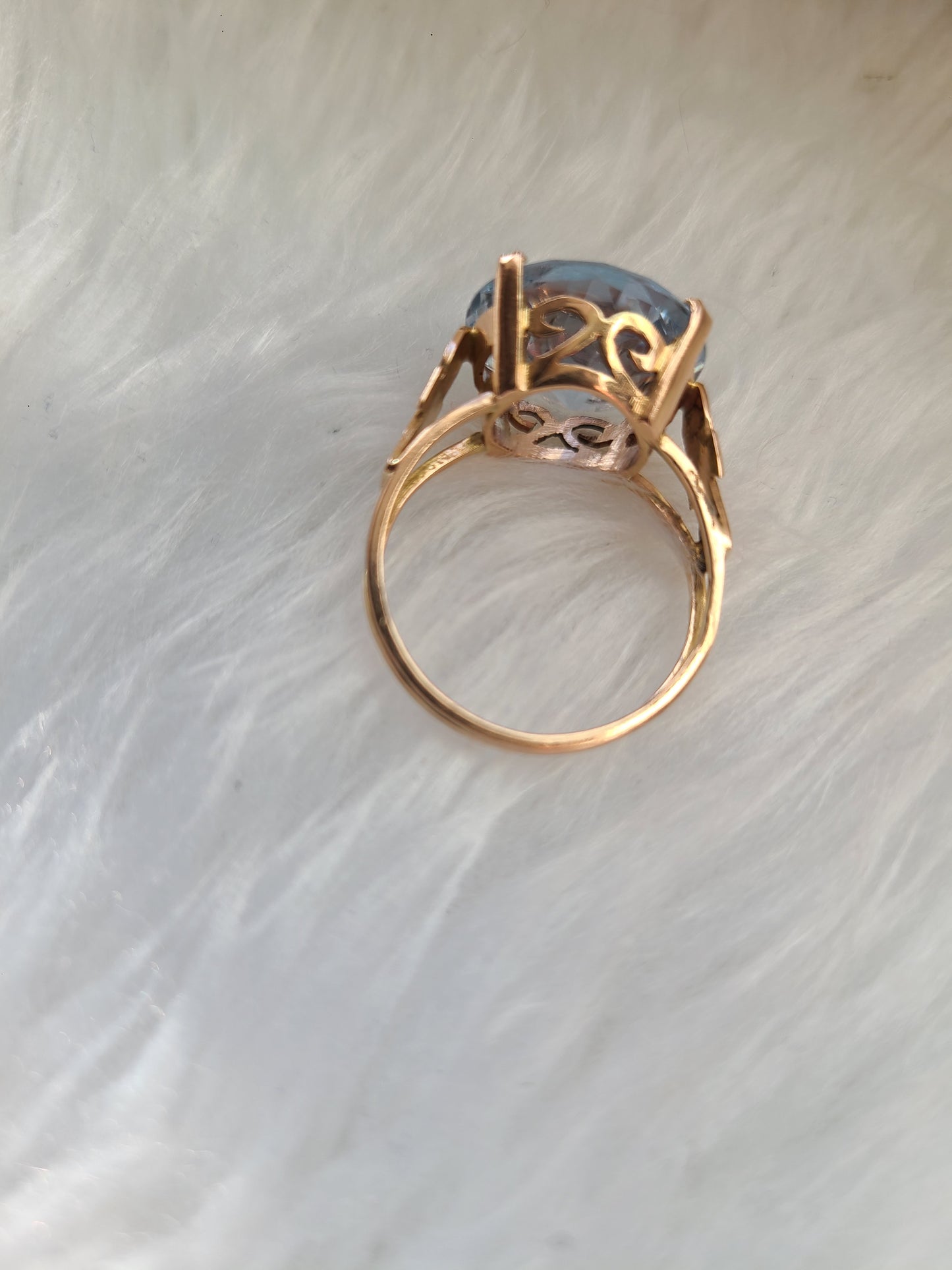 Vintage 12K Gold Ring w/ Large Topaz Stone