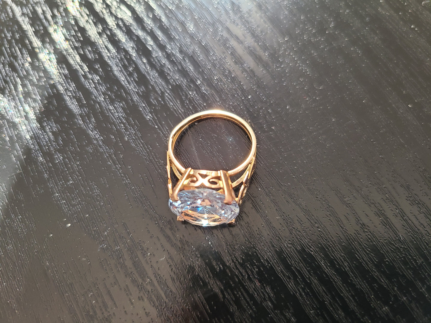 Vintage 12K Gold Ring w/ Large Topaz Stone