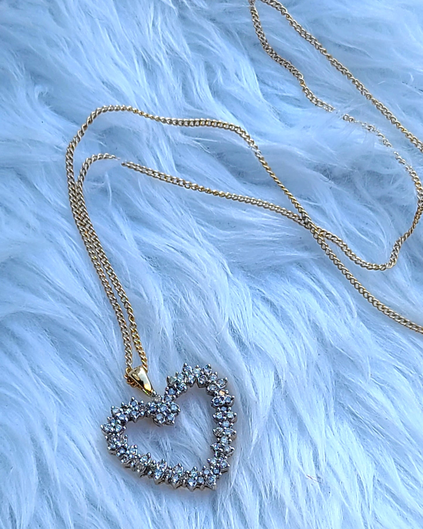 Large 10K Yellow Gold and Round Diamond Heart Pendant Necklace