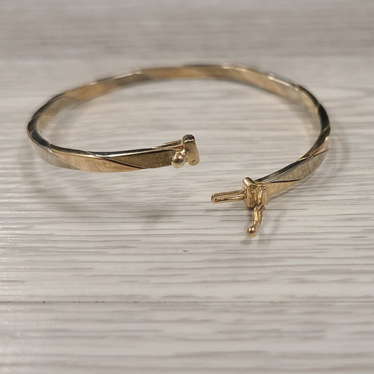 10K Two-Tone Gold Hollow Bangle Bracelet