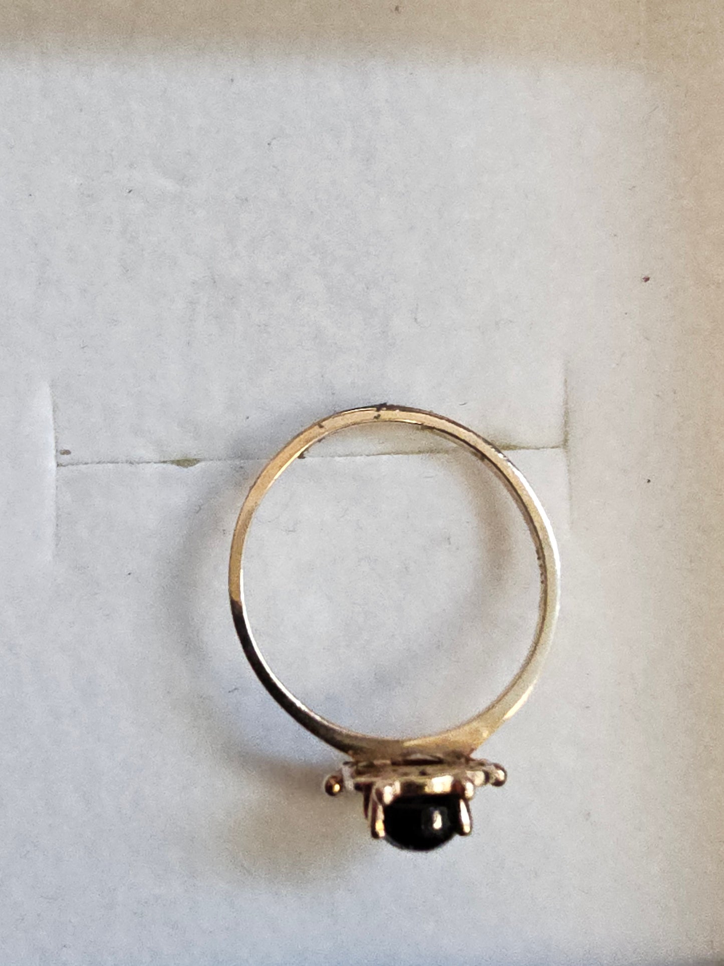 10k Yellow Gold Ring with onyx gem